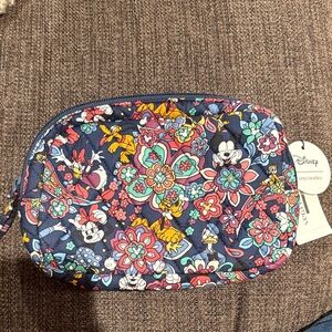 Vera Bradley Disney L cube belt bag Fanny pack Mickey & Friends playful floral